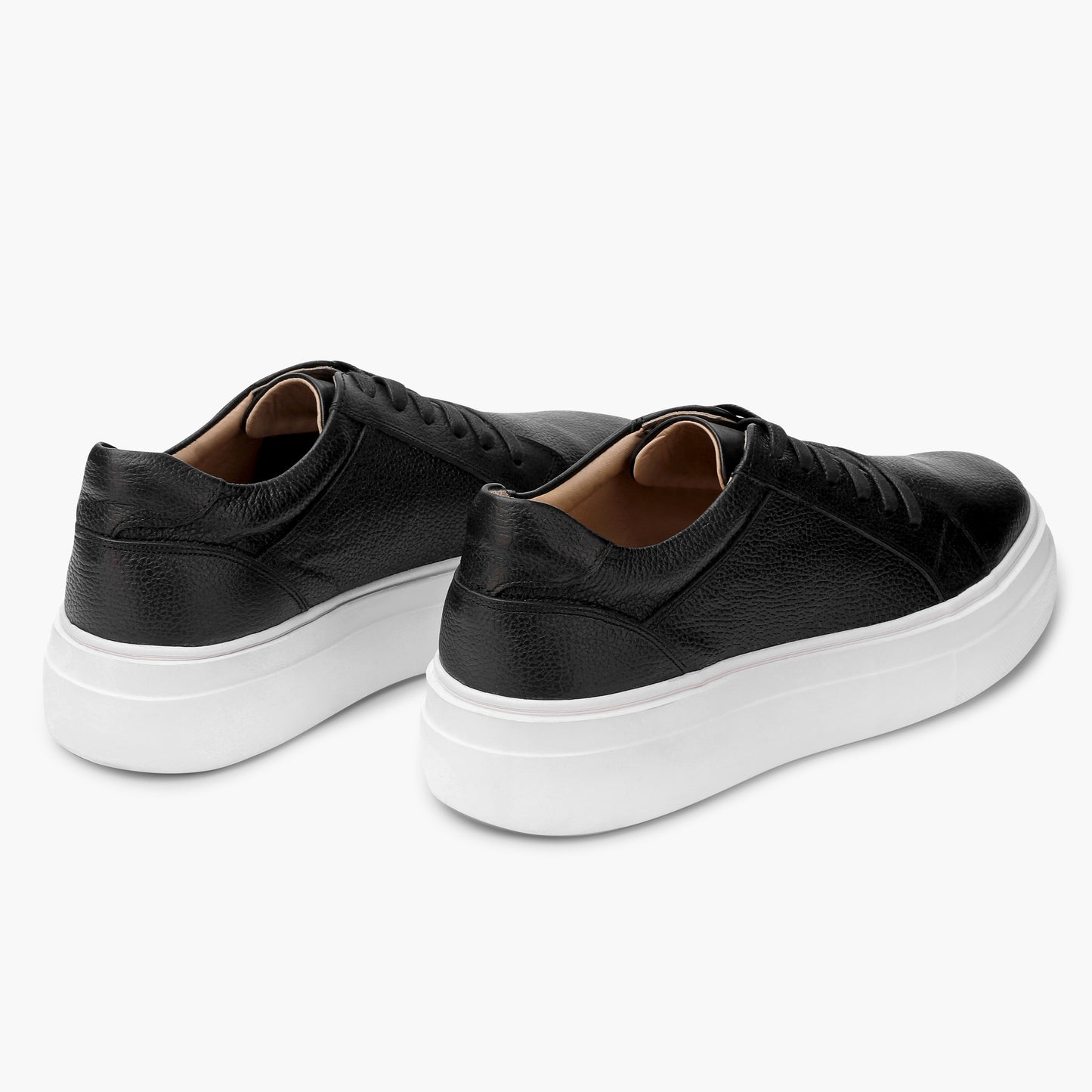 Premier Low Top 407 wavy Black sneaker with white sole