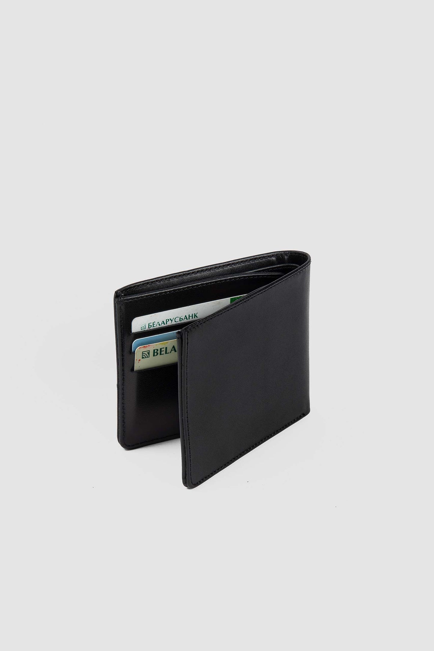 Lusso's Bi-Fold Wallet GW4