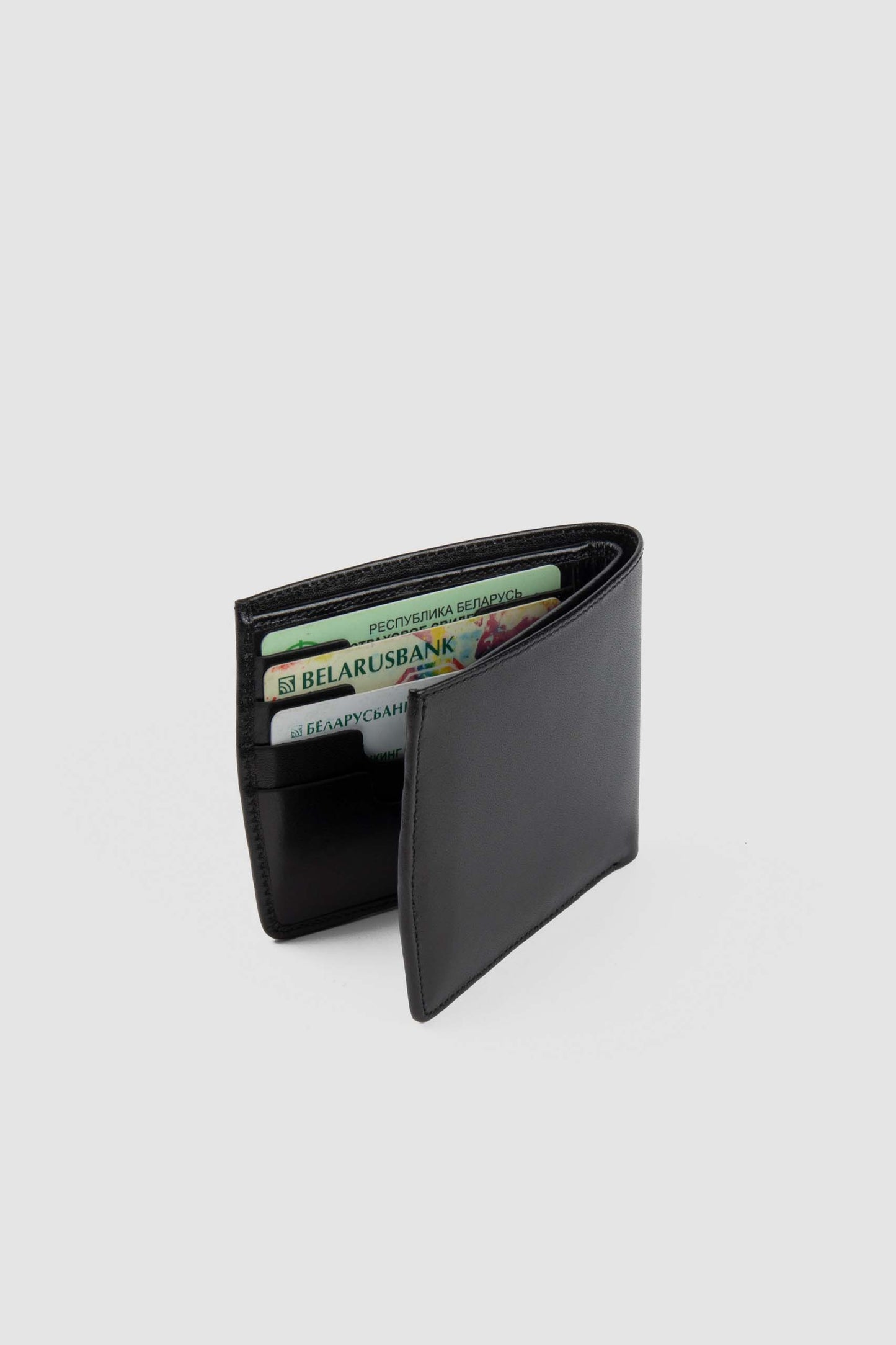 Lusso's Elite Wallet GW5