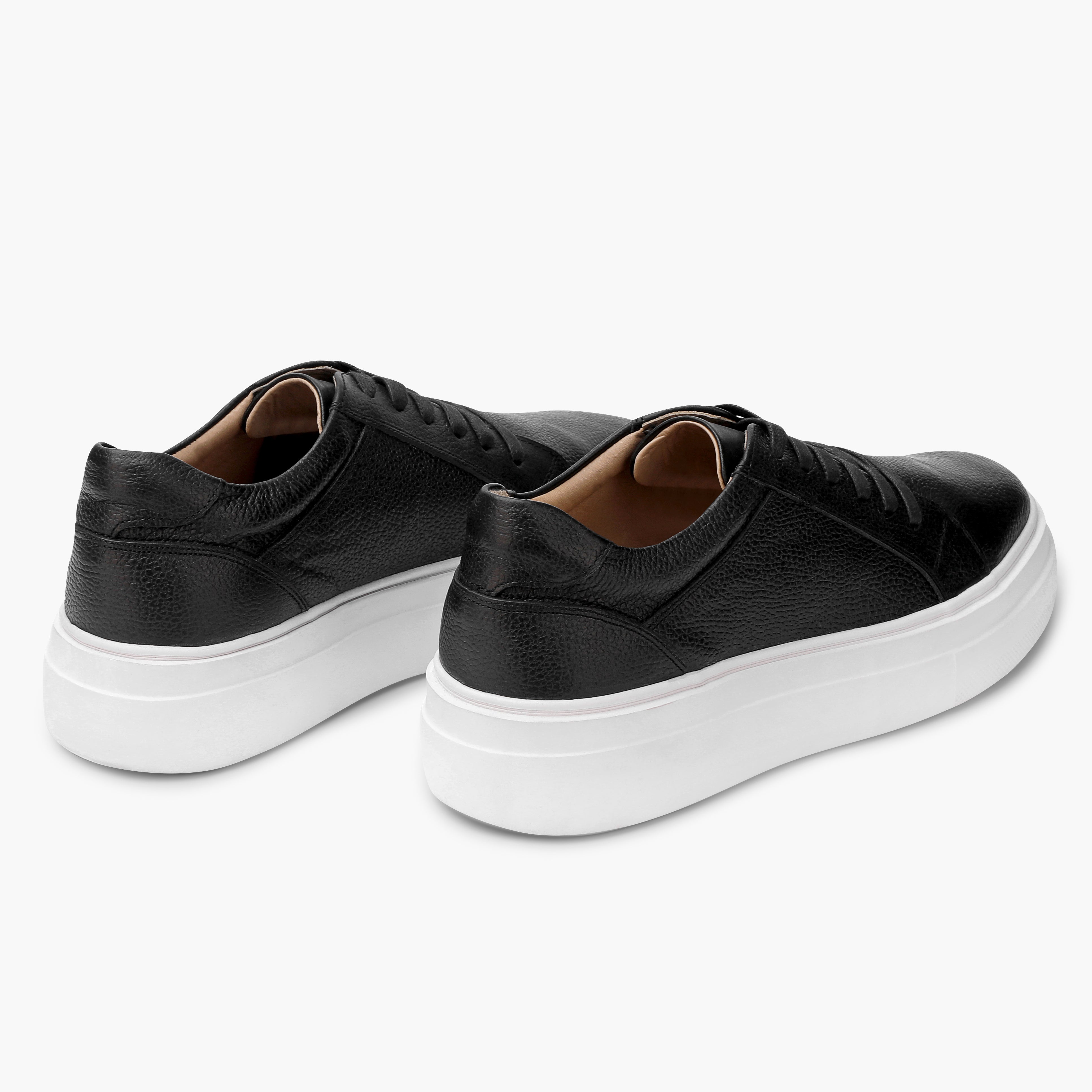 Premier Low Top 407 wavy Black sneaker with white sole