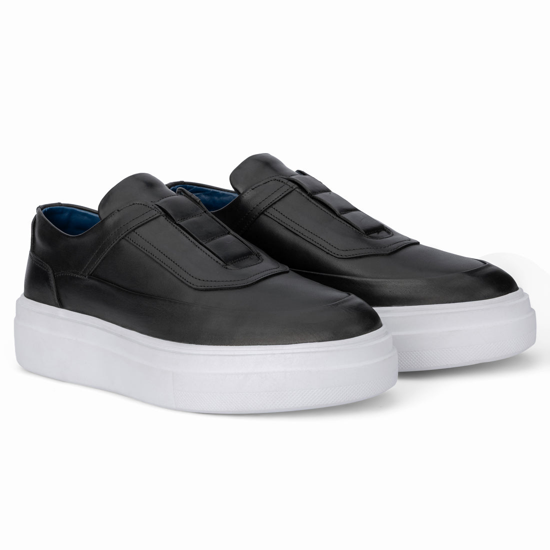 Lusso Slip-On Leather Sneaker with Edge black 409
